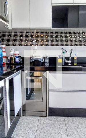 Apartamento para alugar com 77m², 2 quartos e 1 vagaCozinha