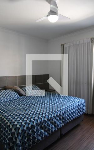 Casa à venda com 289m², 4 quartos e 2 vagasSuíte 1