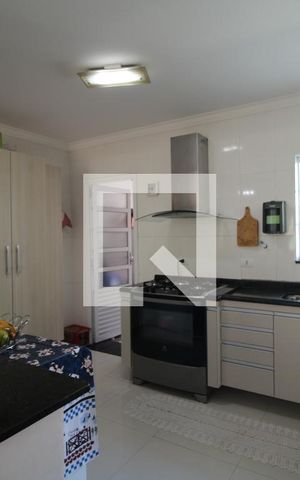 Casa à venda com 289m², 4 quartos e 2 vagasCozinha