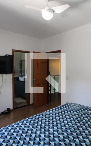 Casa à venda com 289m², 4 quartos e 2 vagasSuíte 1