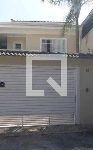 Casa à venda com 289m², 4 quartos e 2 vagasFachada
