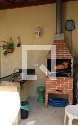 Casa à venda com 289m², 4 quartos e 2 vagasChurrasqueira