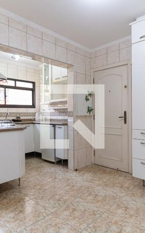 Apartamento à venda com 123m², 3 quartos e 2 vagas Apartamento à venda com 123m², 3 quartos e 2 vagasCopa da Cozinha