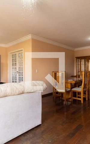 Apartamento à venda com 123m², 3 quartos e 2 vagas Apartamento à venda com 123m², 3 quartos e 2 vagasSala
