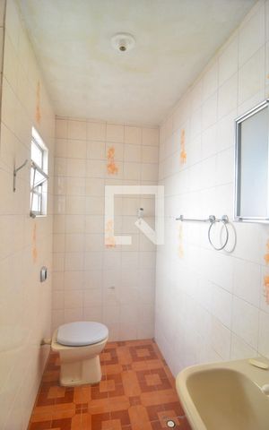 Casa à venda com 144m², 6 quartos e 7 vagasBanheiro Suíte
