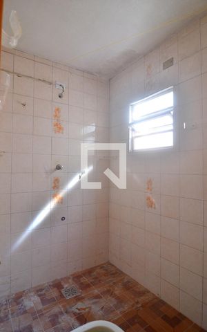 Casa à venda com 144m², 6 quartos e 7 vagasBanheiro Suíte