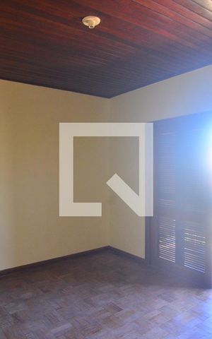 Casa à venda com 144m², 6 quartos e 7 vagasQuarto 5