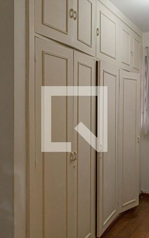 Apartamento para alugar com 211m², 4 quartos e 2 vagas Apartamento para alugar com 211m², 4 quartos e 2 vagasCloset