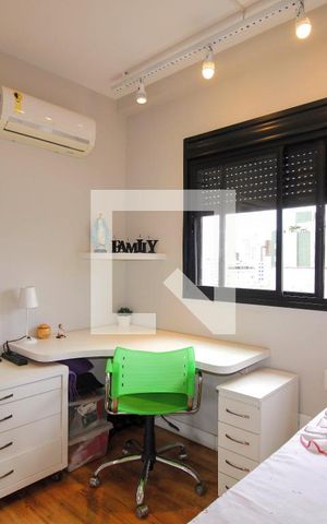 Apartamento à venda com 147m², 4 quartos e 4 vagasQuarto semi-suíte 2