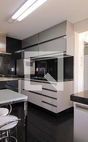 Apartamento à venda com 147m², 4 quartos e 4 vagasCozinha