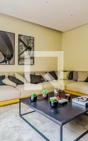 Studio para alugar com 28m², 1 quarto e sem vaga Studio para alugar com 28m², 1 quarto e sem vagaÁrea comum - Sala de TV