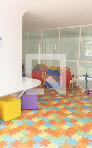 Apartamento à venda com 210m², 3 quartos e 2 vagasÁrea comum - Playground