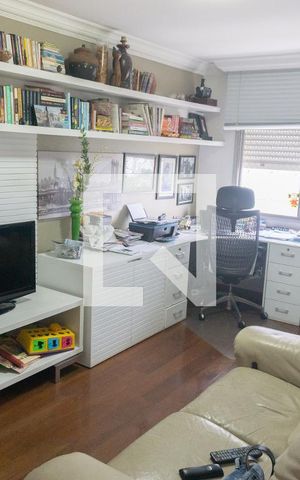 Apartamento à venda com 210m², 3 quartos e 2 vagasQuarto 2