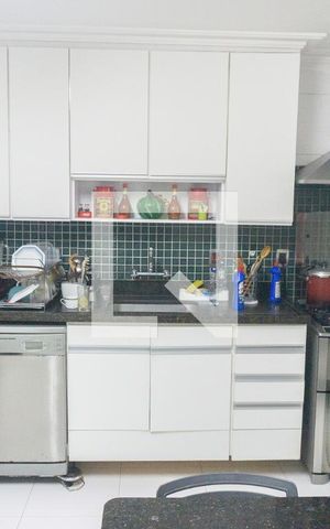 Apartamento à venda com 210m², 3 quartos e 2 vagasCozinha