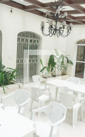 Apartamento à venda com 210m², 3 quartos e 2 vagasÁrea comum - Salão de festas