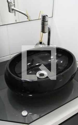 Apartamento para alugar com 55m², 2 quartos e 1 vagaBanheiro
