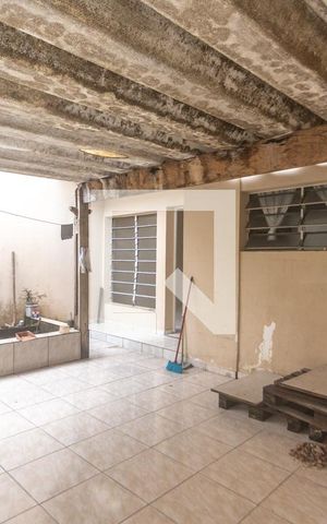 Casa à venda com 147m², 2 quartos e 2 vagas Casa à venda com 147m², 2 quartos e 2 vagasGaragem
