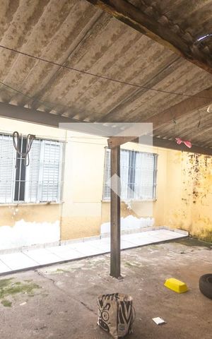 Casa à venda com 147m², 2 quartos e 2 vagas Casa à venda com 147m², 2 quartos e 2 vagasQuintal