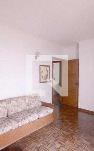 Casa para alugar com 609m², 5 quartos e 6 vagas Casa para alugar com 609m², 5 quartos e 6 vagasSala de Estar