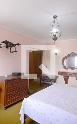 Casa para alugar com 609m², 5 quartos e 6 vagas Casa para alugar com 609m², 5 quartos e 6 vagasQuarto 1