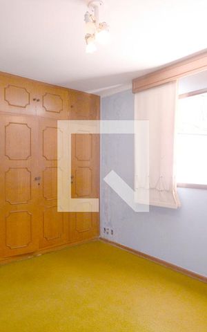 Casa para alugar com 609m², 5 quartos e 6 vagas Casa para alugar com 609m², 5 quartos e 6 vagasQuarto 2