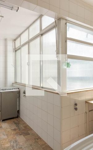 Apartamento à venda com 147m², 3 quartos e 1 vaga Apartamento à venda com 147m², 3 quartos e 1 vagaÁrea de Serviço