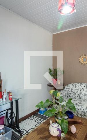 Casa à venda com 140m², 5 quartos e 5 vagas Casa à venda com 140m², 5 quartos e 5 vagasSala - Casa 2