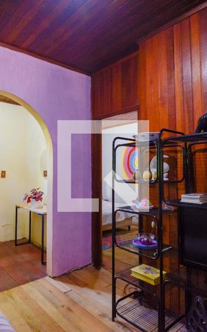 Casa à venda com 99m², 2 quartos e 2 vagasSala