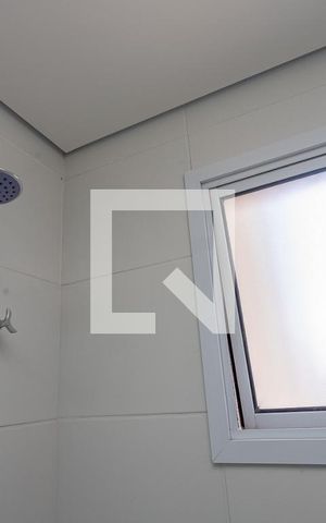 Apartamento para alugar com 56m², 2 quartos e 1 vaga Apartamento para alugar com 56m², 2 quartos e 1 vagaBanheiro social
