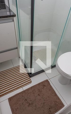 Apartamento para alugar com 56m², 2 quartos e 1 vaga Apartamento para alugar com 56m², 2 quartos e 1 vagaBanheiro da suíte