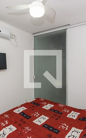 Casa à venda com 100m², 3 quartos e 2 vagas Casa à venda com 100m², 3 quartos e 2 vagasQuarto