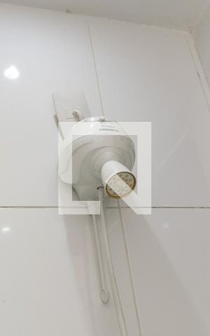Casa à venda com 100m², 3 quartos e 2 vagas Casa à venda com 100m², 3 quartos e 2 vagasBanheiro