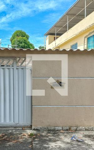 Casa à venda com 100m², 3 quartos e 2 vagas Casa à venda com 100m², 3 quartos e 2 vagasFachada