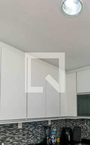 Casa à venda com 100m², 3 quartos e 2 vagas Casa à venda com 100m², 3 quartos e 2 vagasCozinha