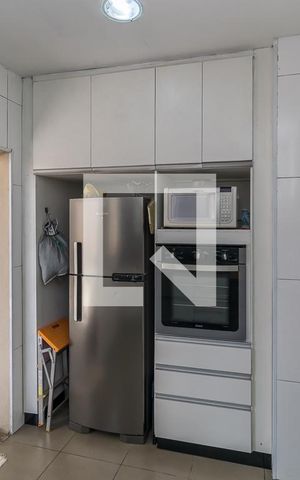 Casa à venda com 100m², 3 quartos e 2 vagas Casa à venda com 100m², 3 quartos e 2 vagasCozinha
