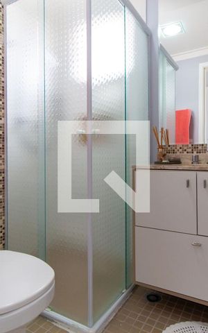 Apartamento à venda com 73m², 3 quartos e 1 vaga Apartamento à venda com 73m², 3 quartos e 1 vagaBanheiro da Suíte