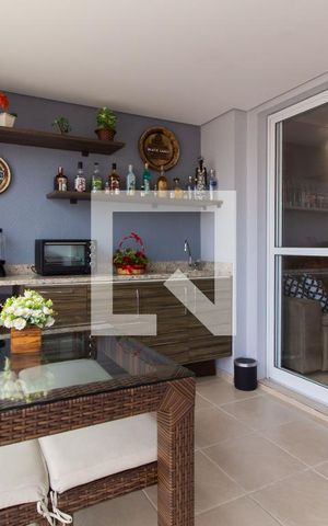 Apartamento à venda com 73m², 3 quartos e 1 vaga Apartamento à venda com 73m², 3 quartos e 1 vagaVaranda da Sala