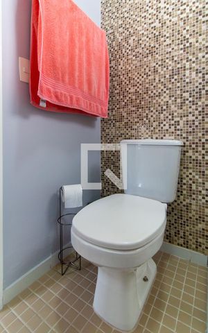 Apartamento à venda com 73m², 3 quartos e 1 vaga Apartamento à venda com 73m², 3 quartos e 1 vagaBanheiro da Suíte