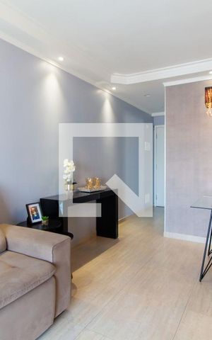 Apartamento à venda com 73m², 3 quartos e 1 vaga Apartamento à venda com 73m², 3 quartos e 1 vagaSala