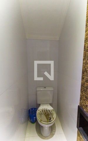 Casa à venda com 150m², 2 quartos e 2 vagas Casa à venda com 150m², 2 quartos e 2 vagasLavabo