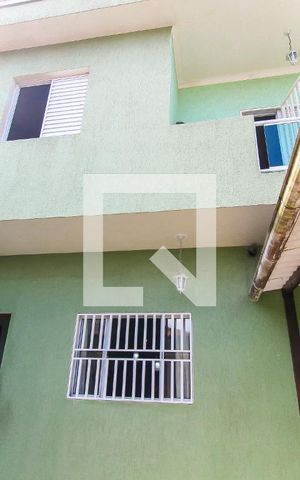 Casa à venda com 150m², 2 quartos e 2 vagas Casa à venda com 150m², 2 quartos e 2 vagasQuintal