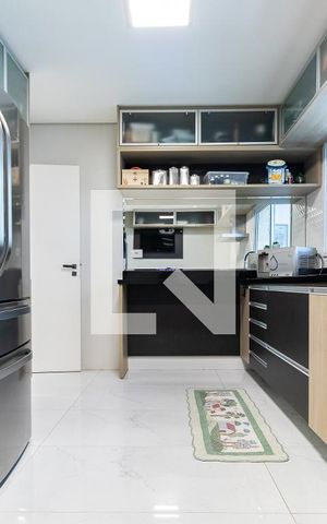 Casa de condomínio à venda com 316m², 4 quartos e 3 vagasCozinha