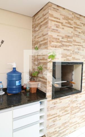 Apartamento para alugar com 61m², 2 quartos e 1 vagaVaranda