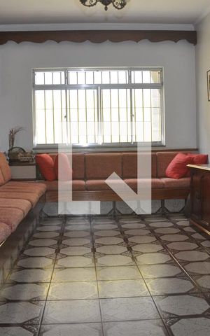 Casa à venda com 280m², 4 quartos e 6 vagasSala de Tv