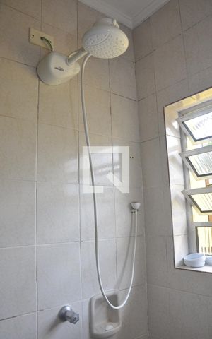 Casa à venda com 280m², 4 quartos e 6 vagasBanheiro