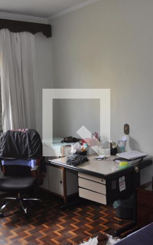 Casa à venda com 280m², 4 quartos e 6 vagasQuarto 4