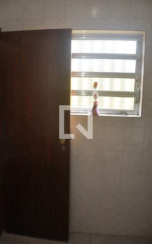Casa à venda com 280m², 4 quartos e 6 vagasBanheiro
