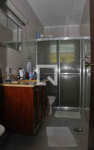 Casa à venda com 280m², 4 quartos e 6 vagasBanheiro
