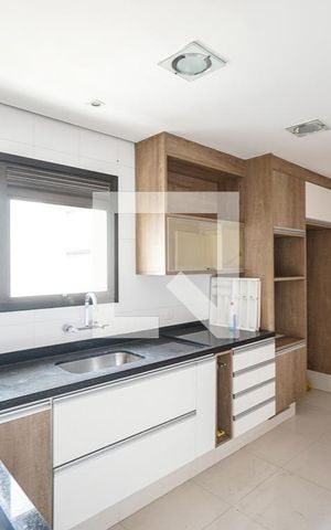 Apartamento à venda com 461m², 4 quartos e 3 vagas Apartamento à venda com 461m², 4 quartos e 3 vagasCozinha