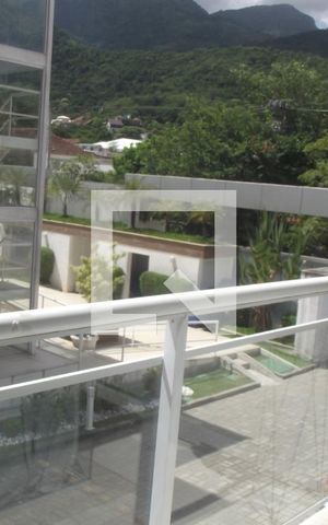 Casa à venda com 179m², 3 quartos e 2 vagasVista